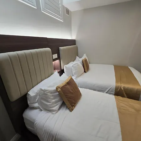 Double Bedroom بيت ضيافة 3*