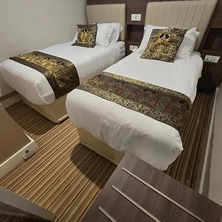 Double Bedroom 3*