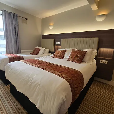 B&B Double Bedroom 3*