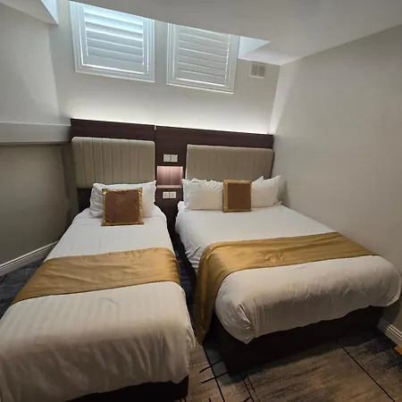 Double Bedroom