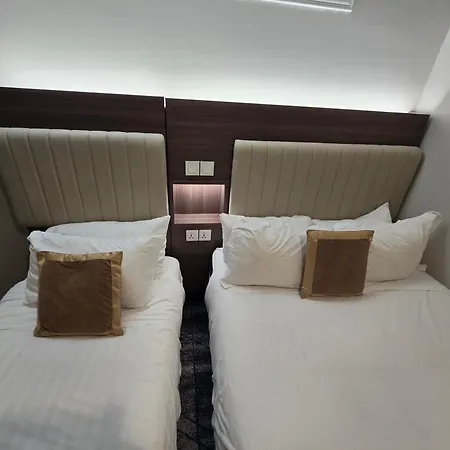 Double Bedroom ゲストハウス 3*