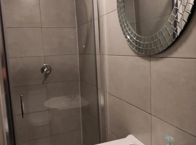 게스트하우스 Double Bedroom 더블린