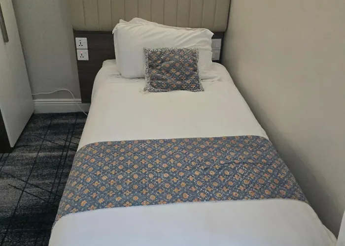 Double Bedroom 3*