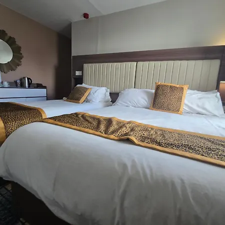 Double Bedroom