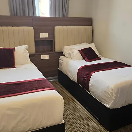 Bed & Breakfast Double Bedroom 3*